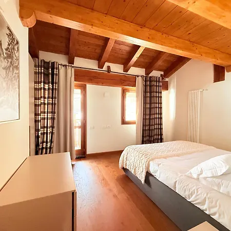 Aparthotel Maison Poluc - Maison Monte Rosa 4*
